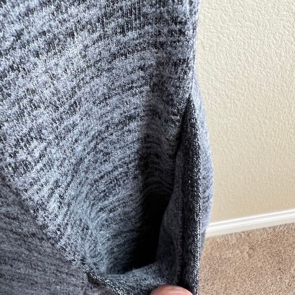 Haute Edition Ultra Soft Pullover Sweatshirt with Contrast Trim size M lagenlook - Picture 12 of 16